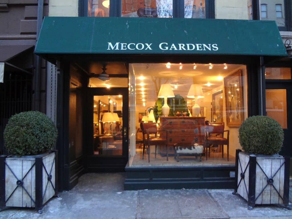 Best Garden Decor by Modern Luxury Interiors